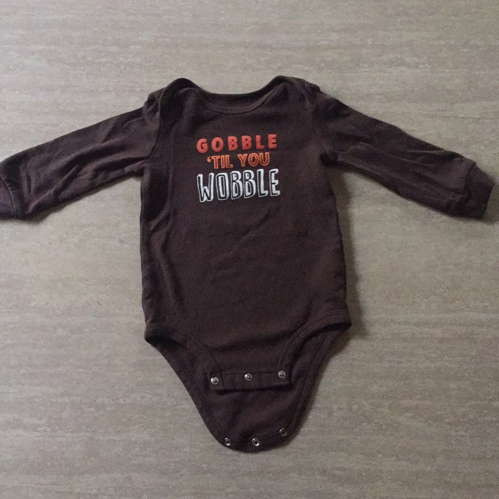 Thanksgiving onesie!🧡